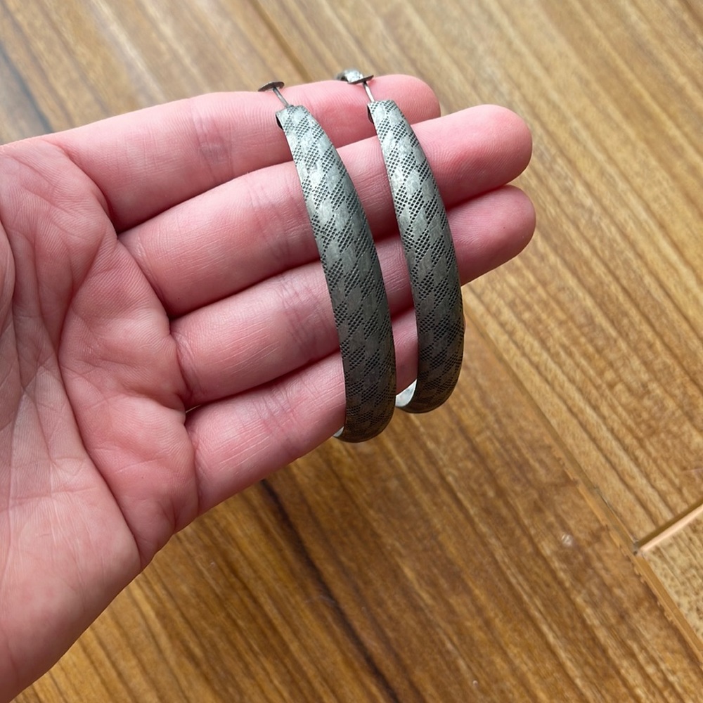 Hoops! Cute, lightweight hoop earrings!